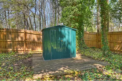 3724 Cobbleridge Drive, Charlotte, NC 28215 - Photo 44