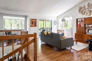 1002 Timber Ln, Asheville, NC 28804 - Photo 6