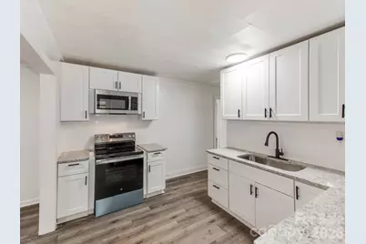 1717 W Davidson Avenue, Gastonia, NC 28052 - Photo 10