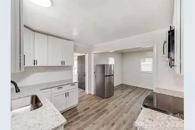 1717 W Davidson Avenue, Gastonia, NC 28052 - Photo 8