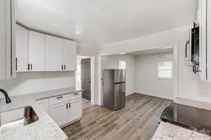 1717 W Davidson Ave, Gastonia, NC 28052 - Photo 8