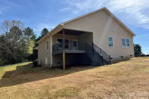 42629 Greenview Dr, Albemarle, NC 28001 - Photo 4