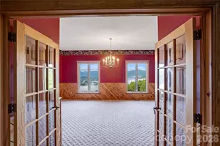 1087 Brigadoon Dr, Clyde, NC 28721 - Photo 18