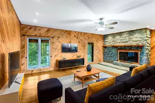 1087 Brigadoon Dr, Clyde, NC 28721 - Photo 6