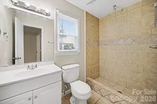 2528 Burkholder Rd, Charlotte, NC 28214 - Photo 18