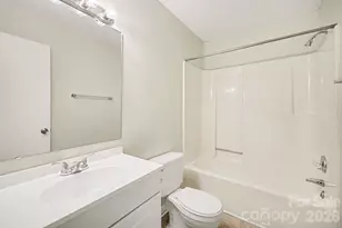 2528 Burkholder Rd, Charlotte, NC 28214 - Photo 16