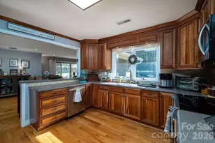 107 Lakeside Dr, Grover, NC 28073 - Photo 24