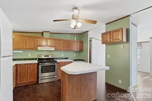 4830 Verde View Dr, Gastonia, NC 28056 - Photo 10