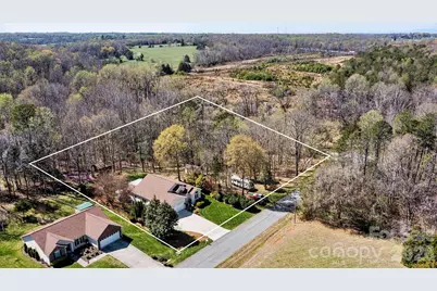 3041 Peachtree Street Extension, Claremont, NC 28610 - Photo 2