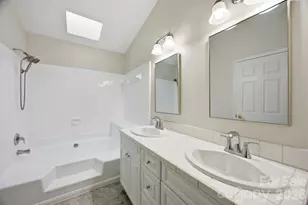 2011 Windlock Dr, Charlotte, NC 28270 - Photo 22