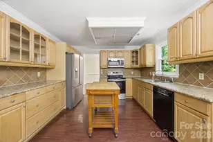 2011 Windlock Dr, Charlotte, NC 28270 - Photo 10