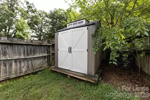 1225 Kennon St, Charlotte, NC 28205 - Photo 46