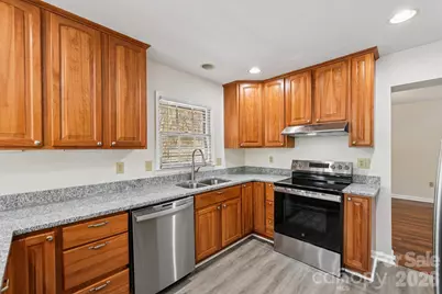 11140 Painted Tree Road, Charlotte, NC 28226 - Photo 10