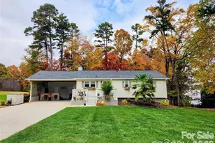 9542 Riviera Dr, Sherrills Ford, NC 28673 - Photo 2