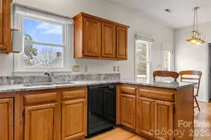 2908 Planters Walk Ct, Charlotte, NC 28210 - Photo 12