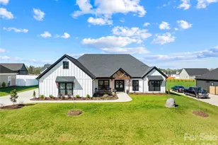 1320 Coppergate Dr, Salisbury, NC 28147 - Photo 2