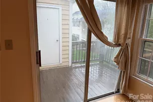 3200 Selwyn Farms Ln, Charlotte, NC 28209 - Photo 8