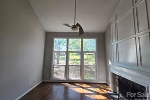 9011 Coleshire Ct, Charlotte, NC 28269 - Photo 10