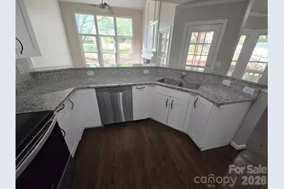 9011 Coleshire Court, Charlotte, NC 28269 - Photo 8