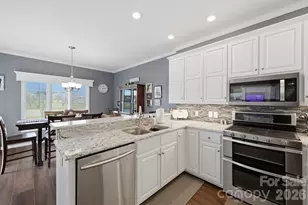 233 Lakeview Pl, Jefferson, NC 28640 - Photo 12