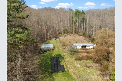 1105 Griffin Branch Road, Marshall, NC 28753 - Photo 2