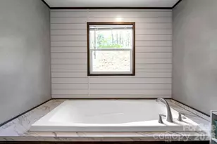 87 Horseback Ln, Marshall, NC 28753 - Photo 16