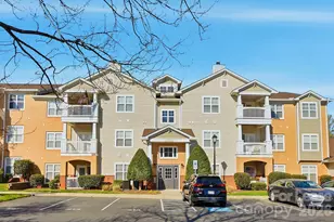 17122 Red Feather Dr, Charlotte, NC 28277 - Photo 2