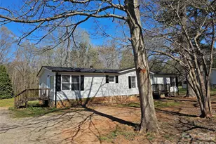 1288 Meadowland Dr, Lincolnton, NC 28092 - Photo 1