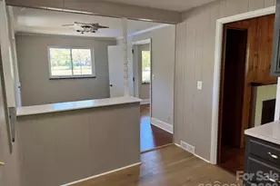 4424 Back Creek Church Rd, Charlotte, NC 28213 - Photo 6