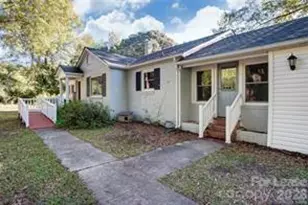 425 Rehobeth Rd, Waxhaw, NC 28173 - Photo 1