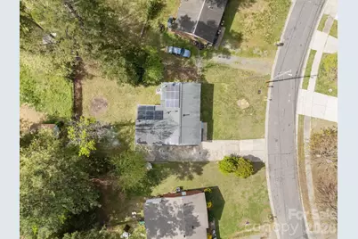 9300 Edgevale Drive, Charlotte, NC 28216 - Photo 22