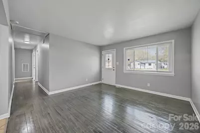 9300 Edgevale Drive, Charlotte, NC 28216 - Photo 2