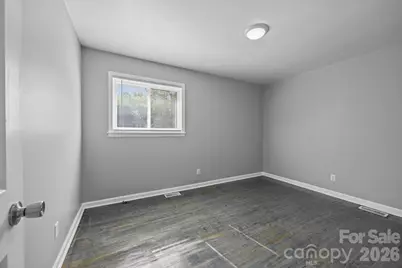 9300 Edgevale Drive, Charlotte, NC 28216 - Photo 12