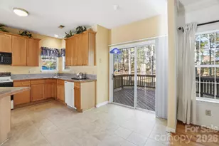 8721 Woodcock Ln, Charlotte, NC 28216 - Photo 12