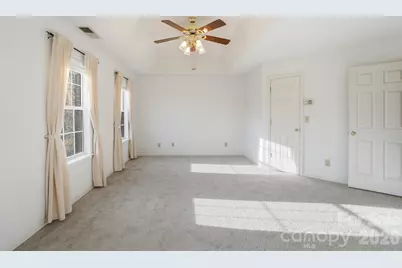 8721 Woodcock Lane, Charlotte, NC 28216 - Photo 16