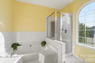 8721 Woodcock Ln, Charlotte, NC 28216 - Photo 18