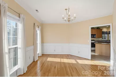 8721 Woodcock Lane, Charlotte, NC 28216 - Photo 14