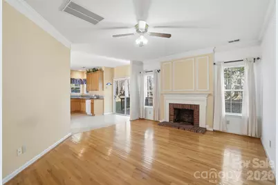 8721 Woodcock Lane, Charlotte, NC 28216 - Photo 4