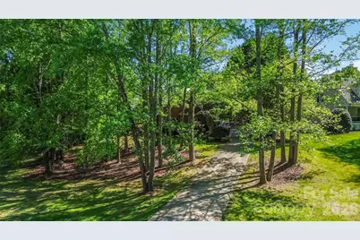 6208 Highview Road, Matthews, NC 28104 - Photo 2