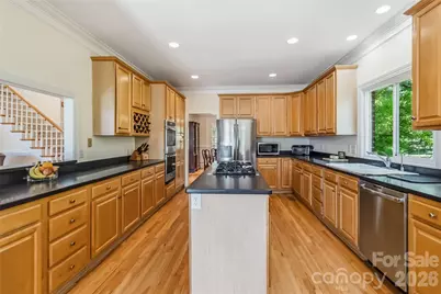 6208 Highview Road, Matthews, NC 28104 - Photo 8