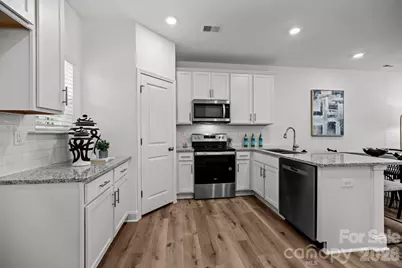 3212 Butler Hill Drive, Matthews, NC 28105 - Photo 4