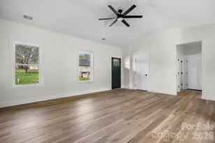 906 4th St NE, Conover, NC 28613 - Photo 18