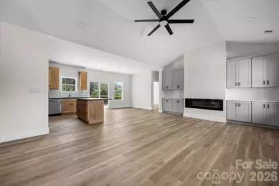 906 4th Street NE, Conover, NC 28613 - Photo 12