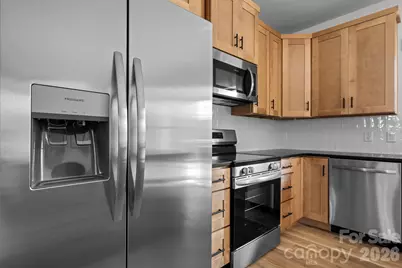 906 4th Street NE, Conover, NC 28613 - Photo 10