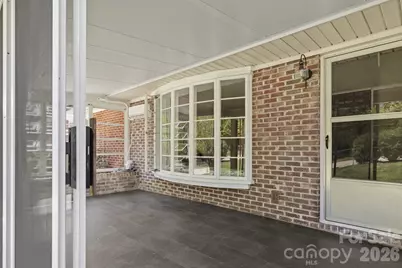 607 12th Avenue NE, Hickory, NC 28601 - Photo 12