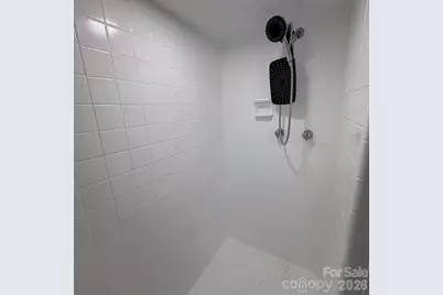 607 12th Avenue NE, Hickory, NC 28601 - Photo 14