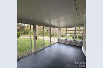 607 12th Avenue NE, Hickory, NC 28601 - Photo 22