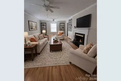 607 12th Avenue NE, Hickory, NC 28601 - Photo 8