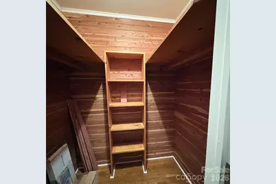 607 12th Avenue NE, Hickory, NC 28601 - Photo 10