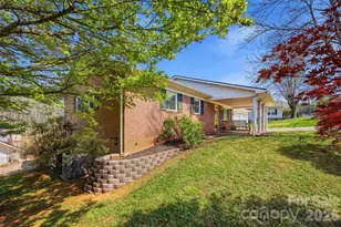 2174 Chester Ave, Morganton, NC 28655 - Photo 6